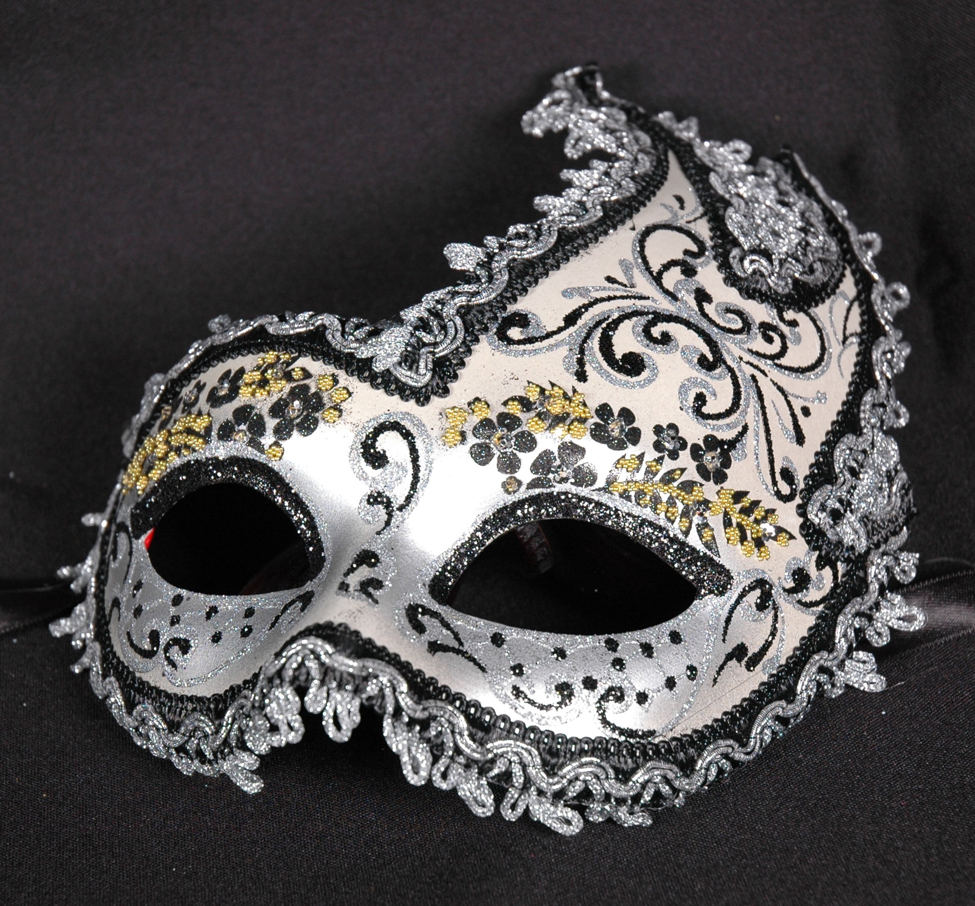 Venezianische Maske Columbine ONDA "Giada" silber-weiß